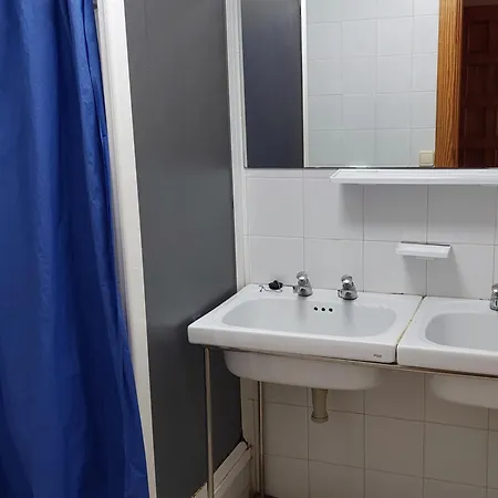 Pensionat Juvenil Espinosa De Monteros