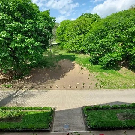 Juvenil Espinosa De Monteros Pensionat *