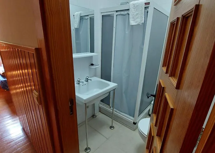 Juvenil Espinosa De Monteros *